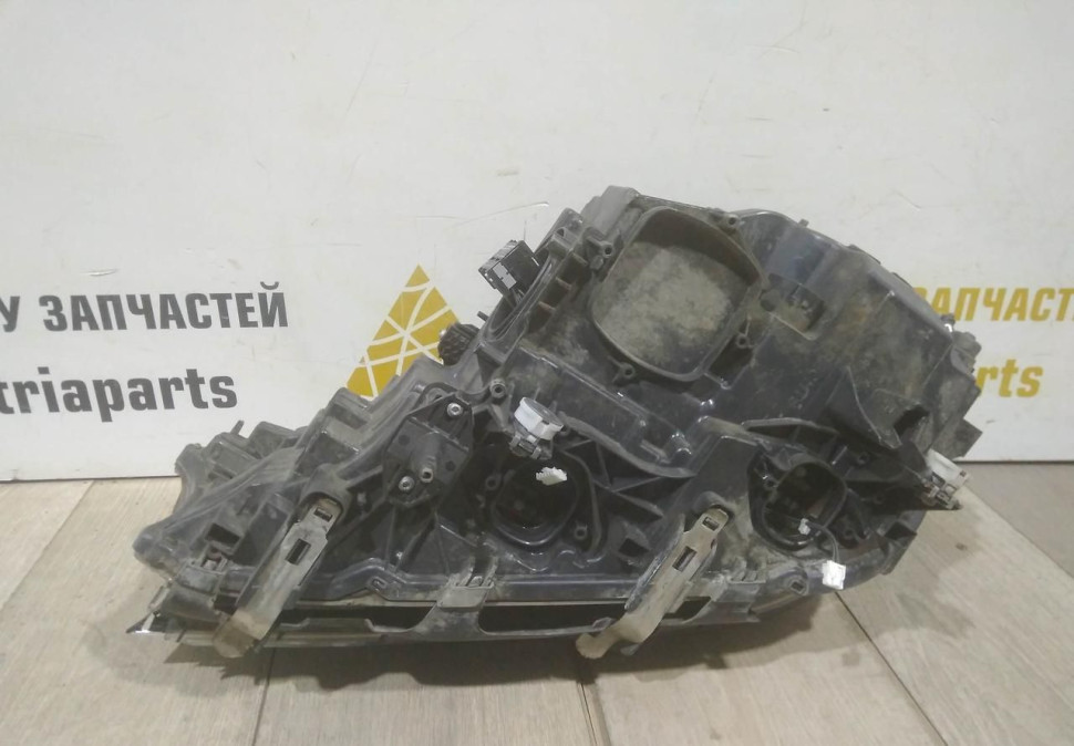 Фара ЛЭД LED адаптив правая бу BMW 7 G11 OEM 63117408716