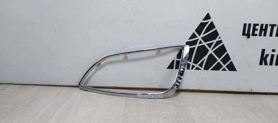 Молдинг решетки птф правый Hyundai IX35 oem 865822y000