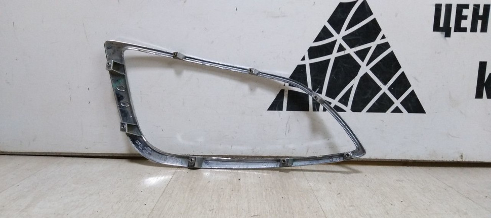 Молдинг решетки птф правый Hyundai IX35 oem 865822y000 Молдинг решетки птф правый Hyundai IX35 oem 865822y000