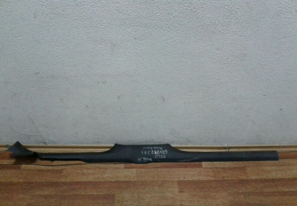 Накладка порога внутренняя левое Volkswagen Polo 5 Oem 6RU853371