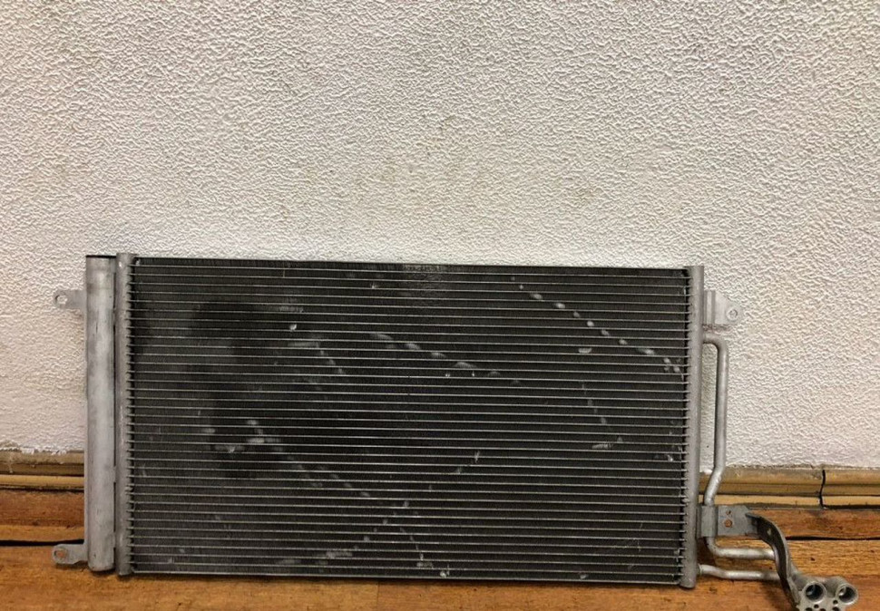 Радиатор кондиционера Volkswagen Polo (09-17) oem 6c0816411b Радиатор кондиционера Volkswagen Polo (09-17) oem 6c0816411b