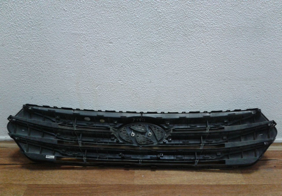 Решетка радиатора Hyundai Creta (16>) oem 86351m0000 Решетка радиатора Hyundai Creta (16>) oem 86351m0000