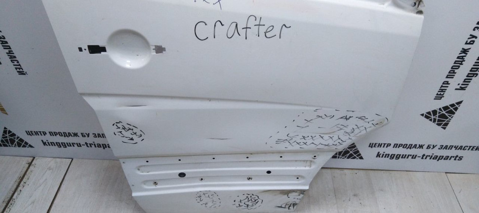 Правая передняя дверь Volkswagen Crafter Mercedes Sprinter oem 2E0831051 Правая передняя дверь Volkswagen Crafter Mercedes Sprinter oem 2E0831051