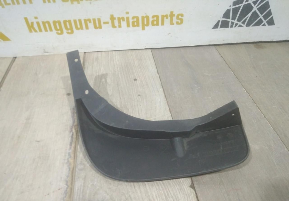 Брызговик задний правый бу Renault Duster OEM 788126833R Брызговик задний правый бу Renault Duster OEM 788126833R