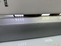 Молдинг двери передний правый Volkswagen Touareg 3 2018> oem 760854940E