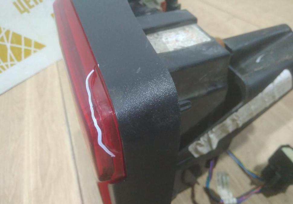 Фонарь задний левый бу Jeep Wrangler OEM 68436713AB Фонарь задний левый бу Jeep Wrangler OEM 68436713AB