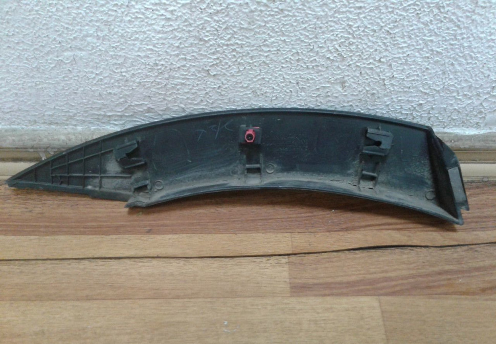 Накладка крыла задняя левая Hyundai Santa Fe 3 oem 877412w000 Накладка крыла задняя левая Hyundai Santa Fe 3 oem 877412w000