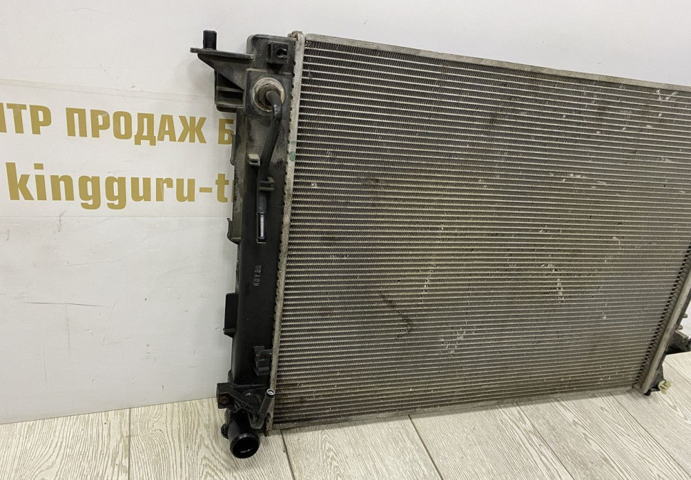 Радиатор охлаждения Hyundai IX35 АКПП 10-15 oem 253102Y500
