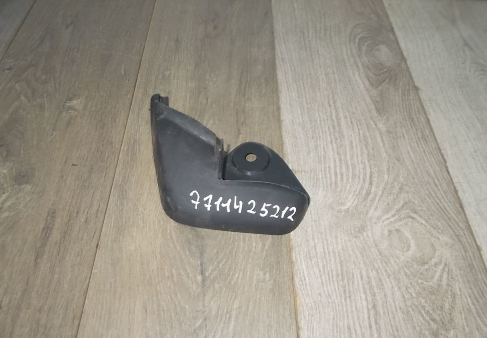 Брызговик передний левый бу Renault Clio OEM 7711425212