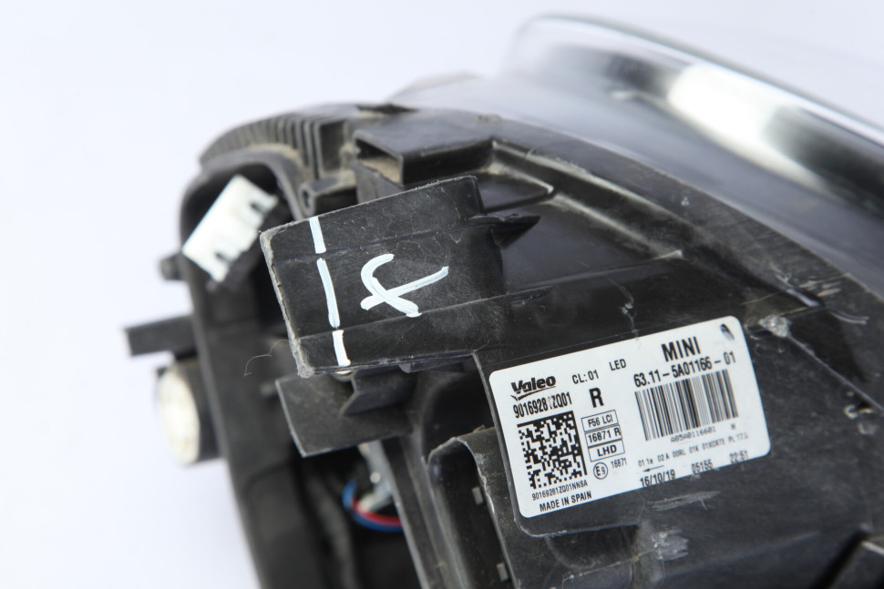 Фара ЛЭД LED правая Mini Cooper F56 рестайлинг OEM 63118738652 63115A01158