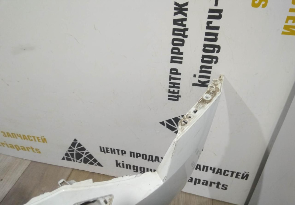 Бампер передний бу Skoda Superb 3 OEM 3V0807221