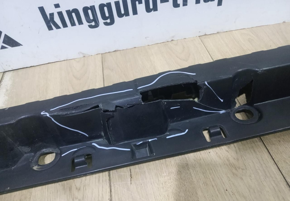 Кронштейн порога левый бу BMW X7 G07 OEM 51777425469 Кронштейн порога левый бу BMW X7 G07 OEM 51777425469