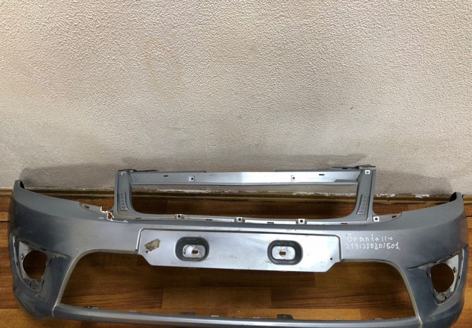 Бампер передний Lada Granta 11- oem 2191280301501 (трещ) (Скл-3) Бампер передний Lada Granta 11- oem 2191280301501 (трещ) (Скл-3)
