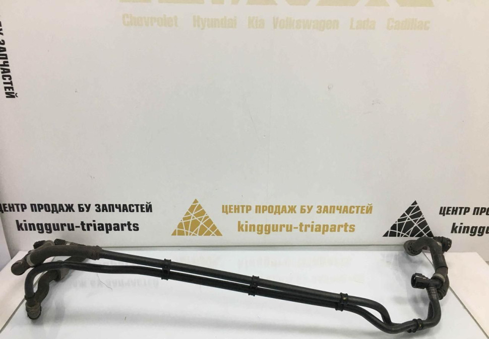 Патрубок радиатора BMW X2 F39 OEM 17128668740