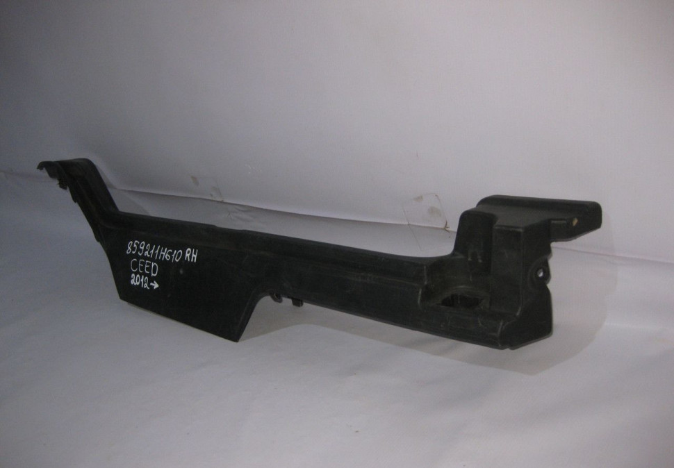 Направляющая багажника передняя левая Kia Ceed 2 (12>) oem 859211h610 (скл-3) Направляющая багажника передняя левая Kia Ceed 2 (12>) oem 859211h610 (скл-3)