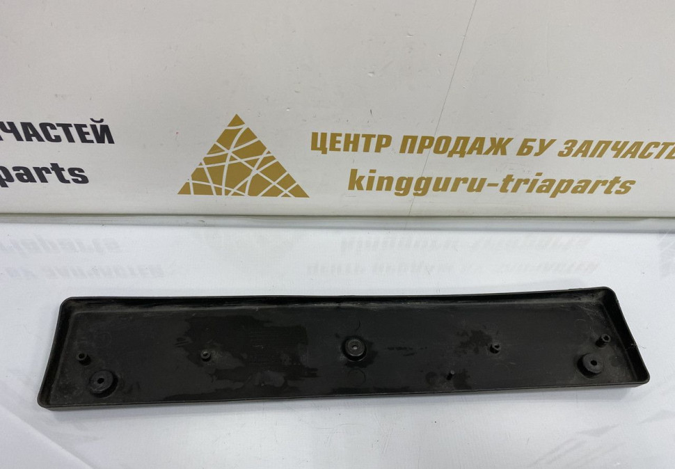 Подиум номерного знака Hyundai Santa Fe 4 дорестайлинг 2018 OEM 86519S1000