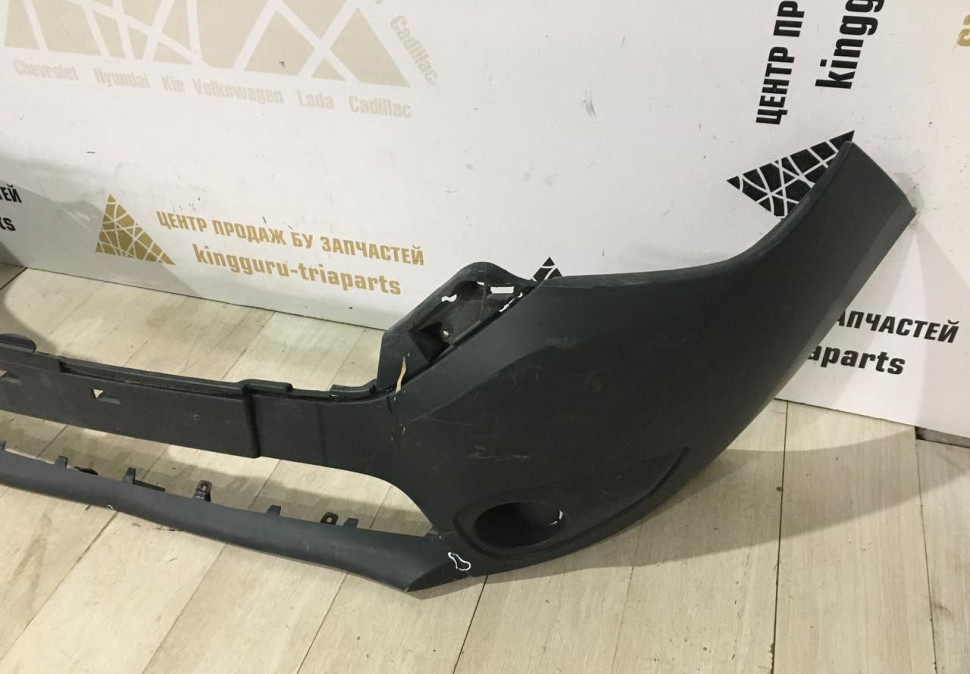 Бампер передний Renault Dokker OEM 620222633R Бампер передний Renault Dokker OEM 620222633R