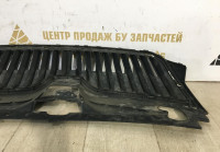 Решетка радиатора Skoda Rapid OEM 5JA853668