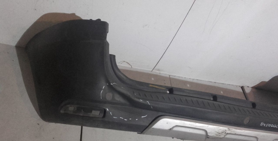 Бампер задний (+спойлер) Lada Largus вмятина oem 8450000257 (скл-3)