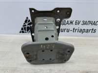 Кронштейн усилитель (Домик) правый Chevrolet Captiva