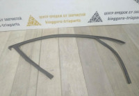 Уплотнитель стекла двери передний правый бу Skoda Octavia A7 OEM 5E0837431