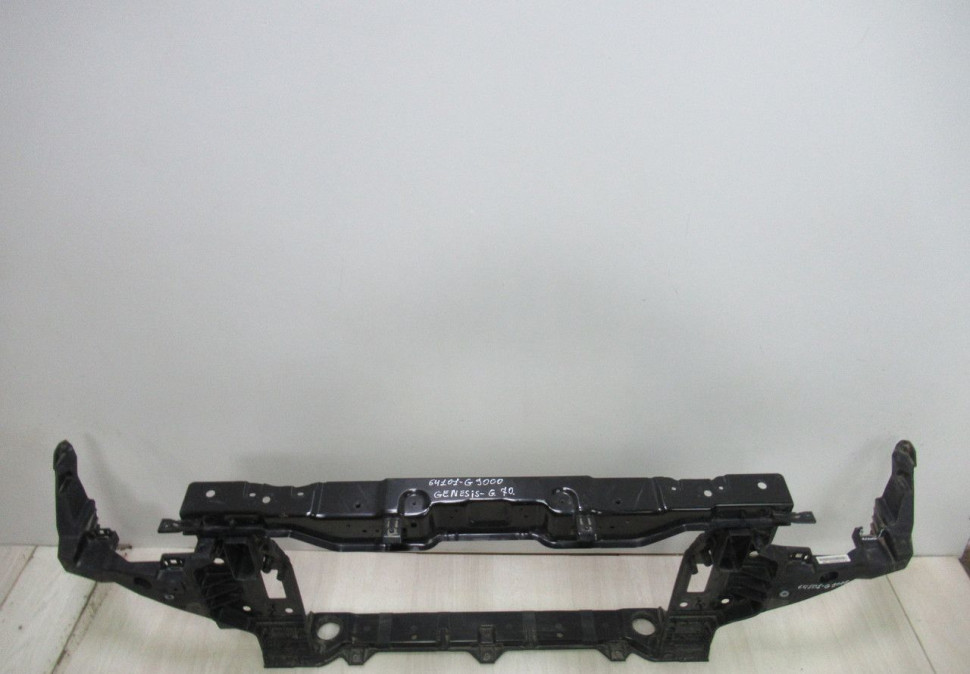 Панель передняя Hyundai Genesis G70 oem 64101g9000 (слом.1креп.)(слом.часть)
