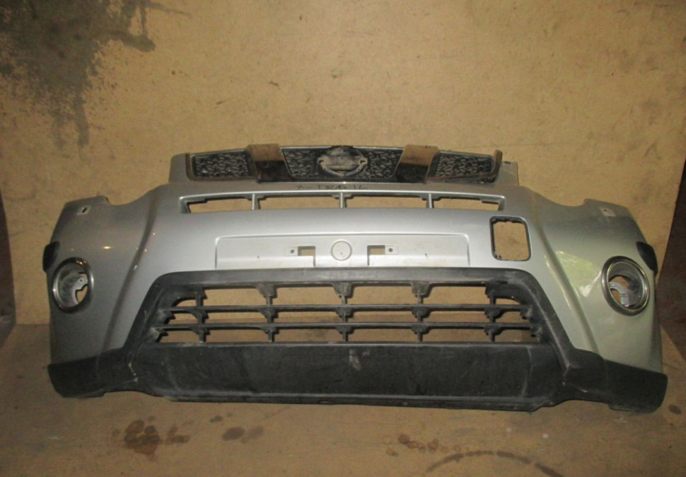 Бампер передний Nissan X-trail (скл-7)