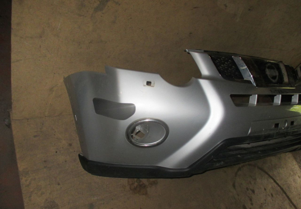 Бампер передний Nissan X-trail (скл-7) Бампер передний Nissan X-trail (скл-7)