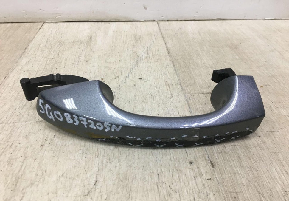 Ручка двери передняя левая Skoda Octavia A7 OEM 5G0837205N