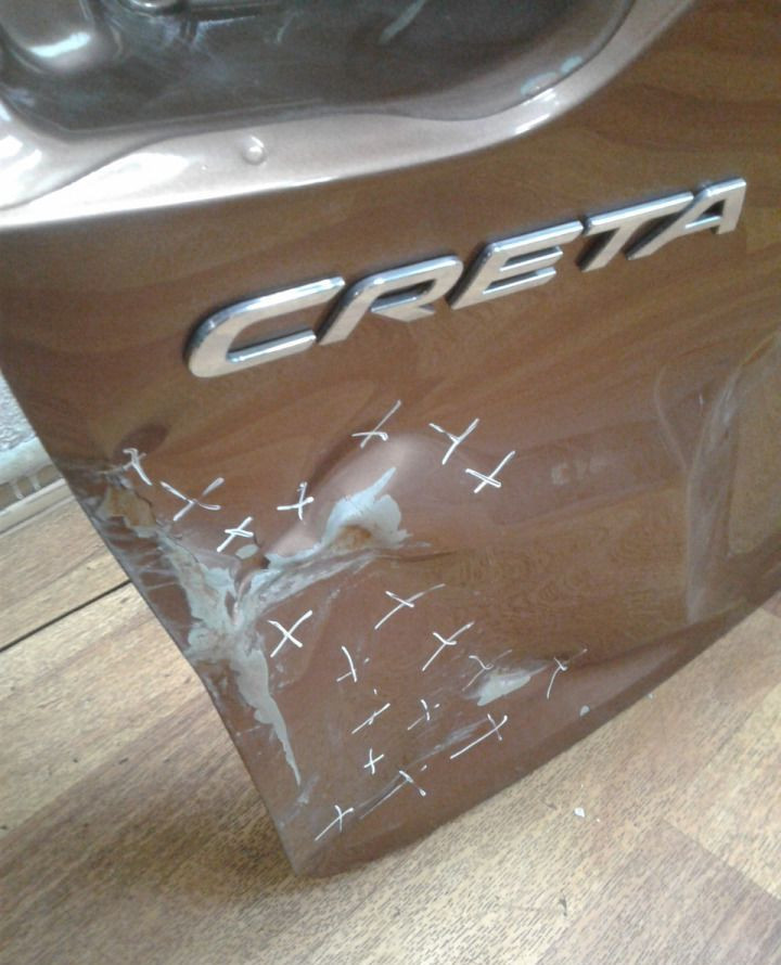 Крышка багажника Hyundai Creta (вмятина)(скл-3) Крышка багажника Hyundai Creta (вмятина)(скл-3)