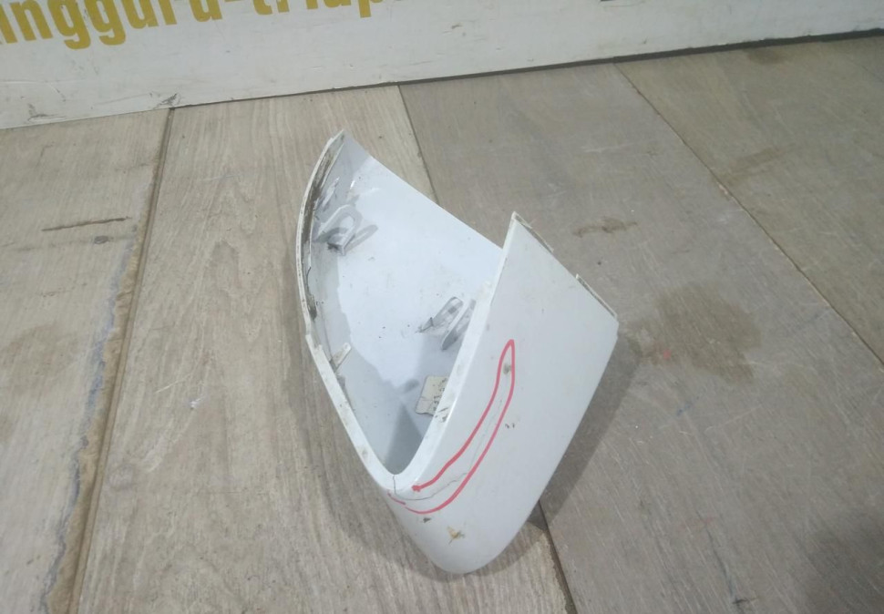 Крышка корпуса зеркала левая бу Skoda Octavia A7 OEM 5E0857537A