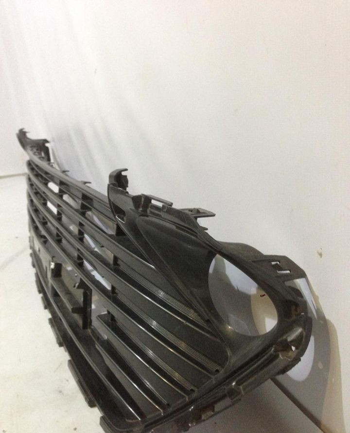 Решетка радиатора Toyota Camry v55 oem 5311233160 Решетка радиатора Toyota Camry v55 oem 5311233160