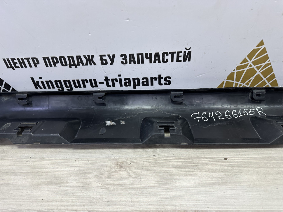 Порог правый бу Renault Sandero Stepway 2 OEM 764266165R Порог правый бу Renault Sandero Stepway 2 OEM 764266165R
