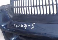 Решетка радиатора Volkswagen Golf 5 oem 1k0853655A