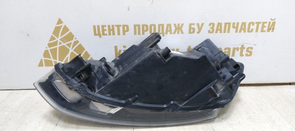 Фара правая Volkswagen Polo 5 09-14 oem 6RU941016