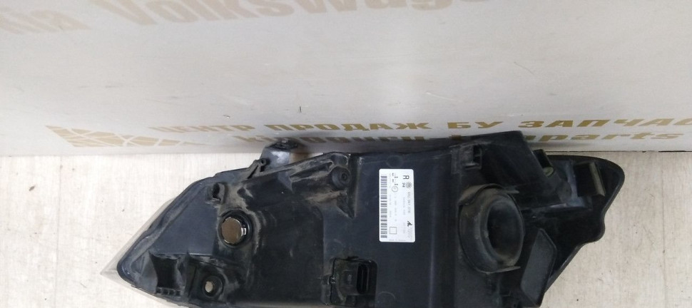 Фара правая Volkswagen Polo 5 09-14 oem 6RU941016