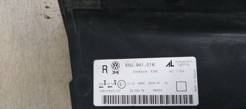 Фара правая Volkswagen Polo 5 09-14 oem 6RU941016