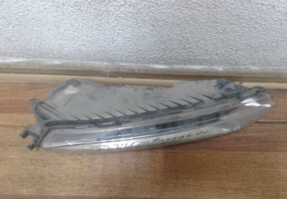 Фара птф правая Volkswagen Passat cc oem 3c8941700 (слом 2 креп) Фара птф правая Volkswagen Passat cc oem 3c8941700 (слом 2 креп)
