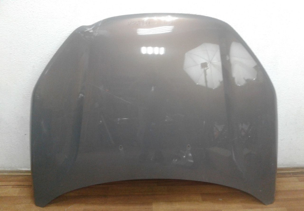 Капот Lada Vesta oem 8450039378 (вмятина) (скл-3)