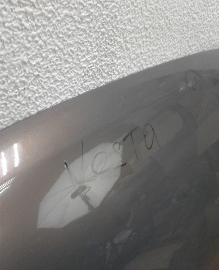 Капот Lada Vesta oem 8450039378 (вмятина) (скл-3)