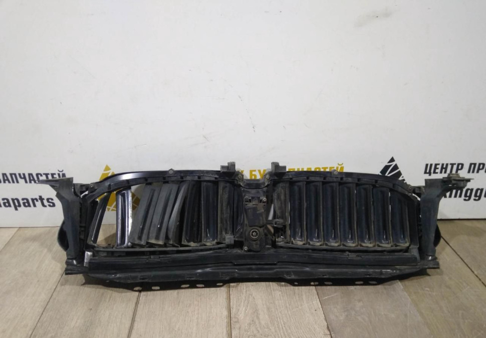 Заслонка решетки (жалюзи) бу BMW 5 G30 OEM 51747474368