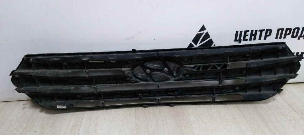 Решетка радиатора Hyundai Creta oem 86350M0000 (скл-3)