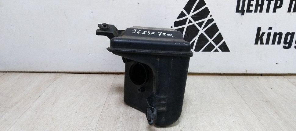 Корпус воздушного фильтра Chevrolet Aveo T200 oem 96536720