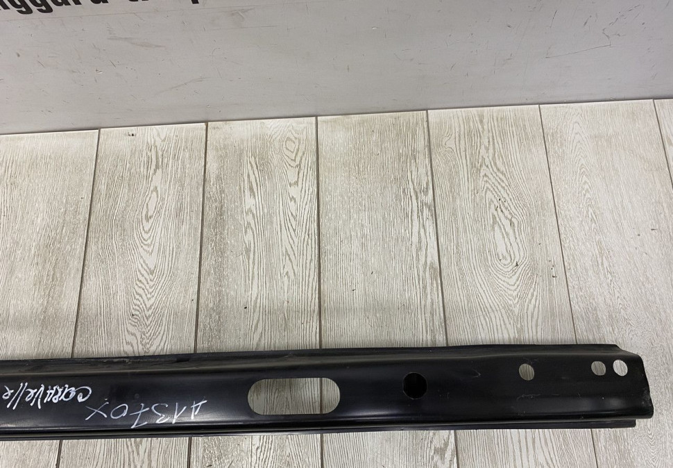Усилитель заднего бампера Volkswagen Transporter T5 T6 2009 oem 7E0807305D Усилитель заднего бампера Volkswagen Transporter T5 T6 2009 oem 7E0807305D