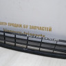 Решетка переднего бампера Volkswagen Jetta 6 дорест 2010-2014 oem 5C6853677