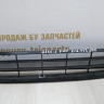 Решетка переднего бампера Volkswagen Jetta 6 дорест 2010-2014 oem 5C6853677