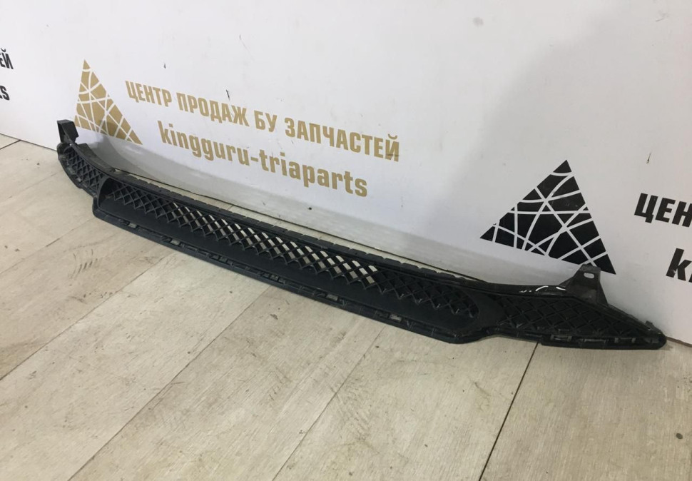 Решетка переднего бампера Hyundai Solaris 2 рест 2020> oem 86561H5500