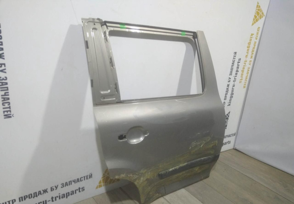 Дверь задняя правая бу Skoda Yeti OEM 5L0833052