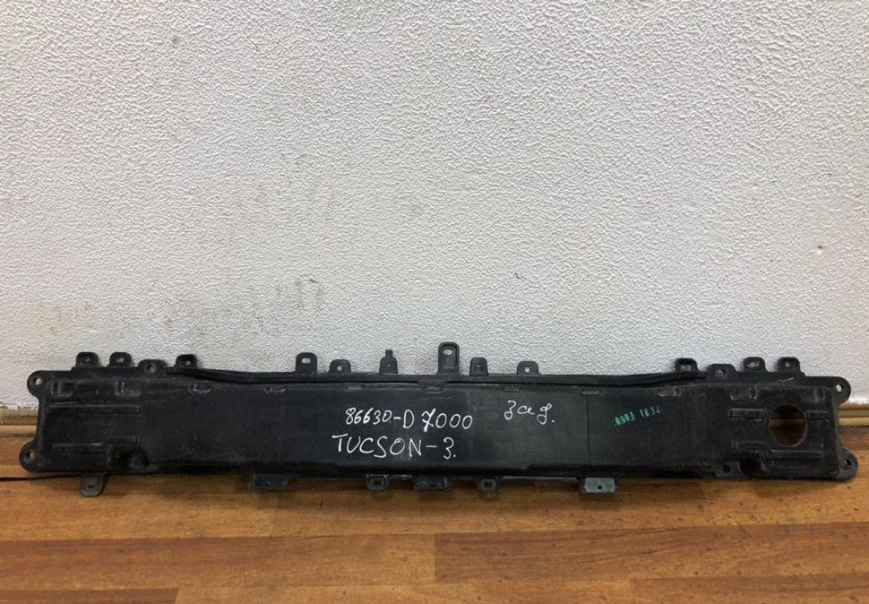 Усилитель заднего бампера Hyundai Tucson 3 oem 86630D7000