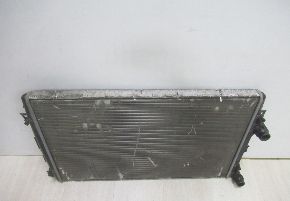 Радиатор охлаждения Volkswagen Jetta 6 OEM 1k0121253aa Радиатор охлаждения Volkswagen Jetta 6 OEM 1k0121253aa